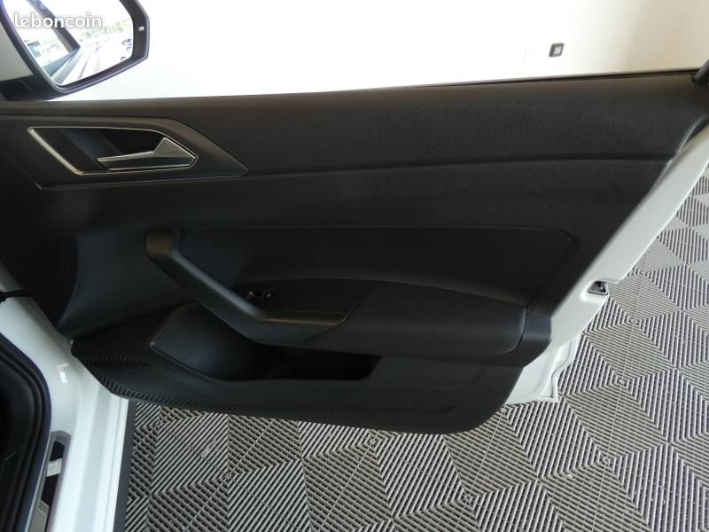 Volkswagen Polo 1.0 TSI 95ch R-Line DSG7 (image 18)