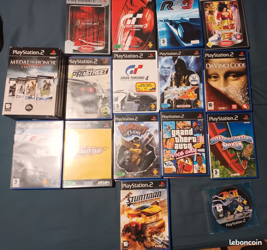 Lot De 3 Jeux Ps2 + Une Boite Vide