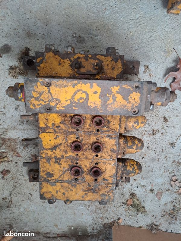 Distributeur hydraulique (image 2)