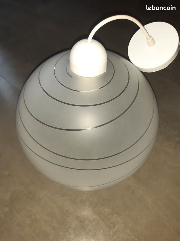 Lustre (image 1)