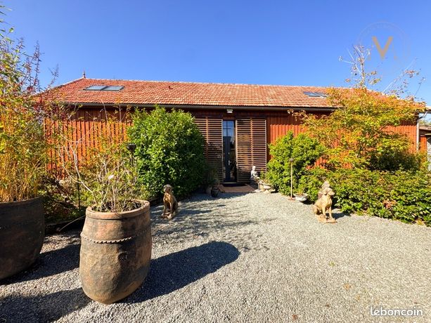 Maison 2 pièces 145 m²