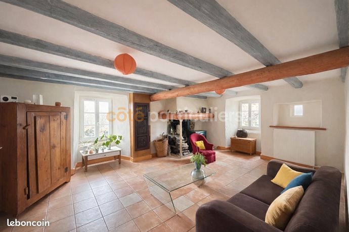 Maison 3 pièces 109 m²