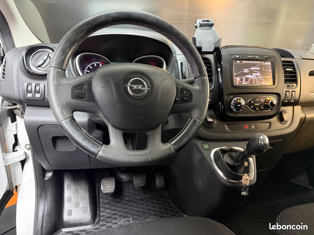 Opel vivaro vu fourgon 1.6 cdti bi-turbo 125 l1h1 ecoflex pack plus clim start-stop / gps / camera / mains-libre (image 24)