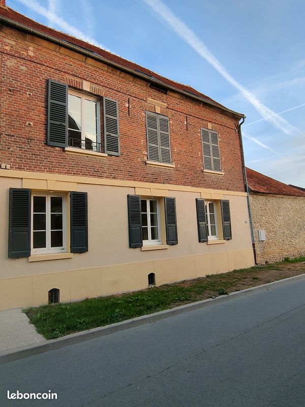 Maison 6 pièces 150 m² · à Abbecourt · 150 m² · 235 000 €