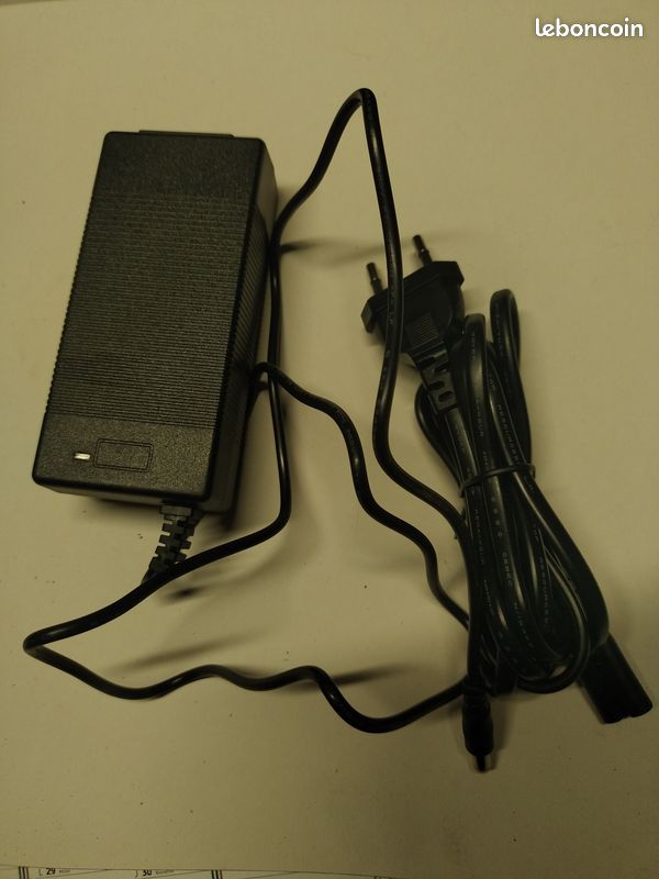 Batterie et chargeur (Golf) (image 3)