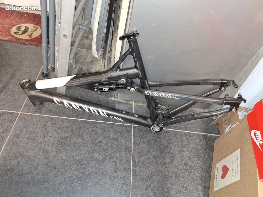 Tige De Selle Carbone Cinelli NEOS Ø31.6mm Longueur 350mm - Occasion
