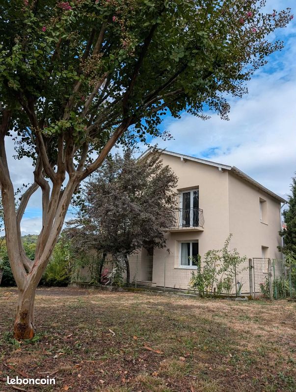 Maison 5 pièces 153 m² · à Mirepeix · 153 m² · 305 000 €