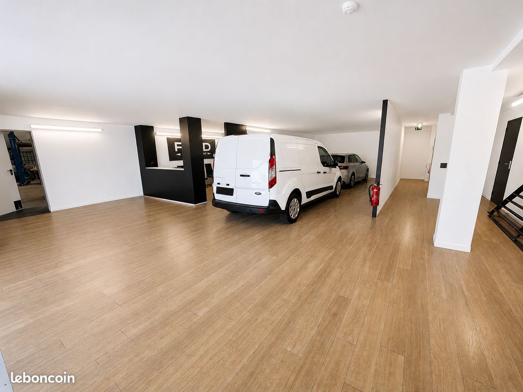 LOCAL 600 m2 / BUREAUX 200 m2 (image 14)