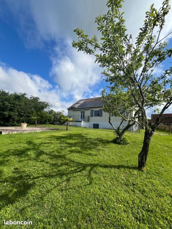 Maison 4 pièces 109 m² · à Saint-Georges-sur-la-Prée · 109 m² · 139 500 €