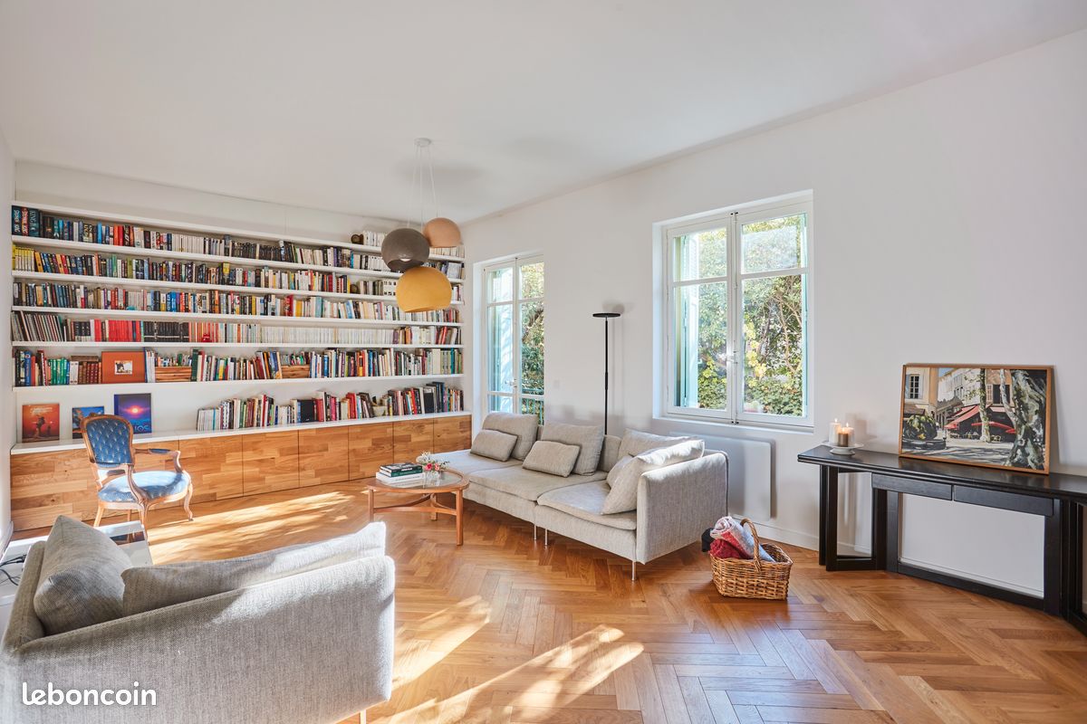 Aix centre-ville – Appartement familial T5 de 142 m² avec 2 parkings (dont 1 box), cave (image 3)
