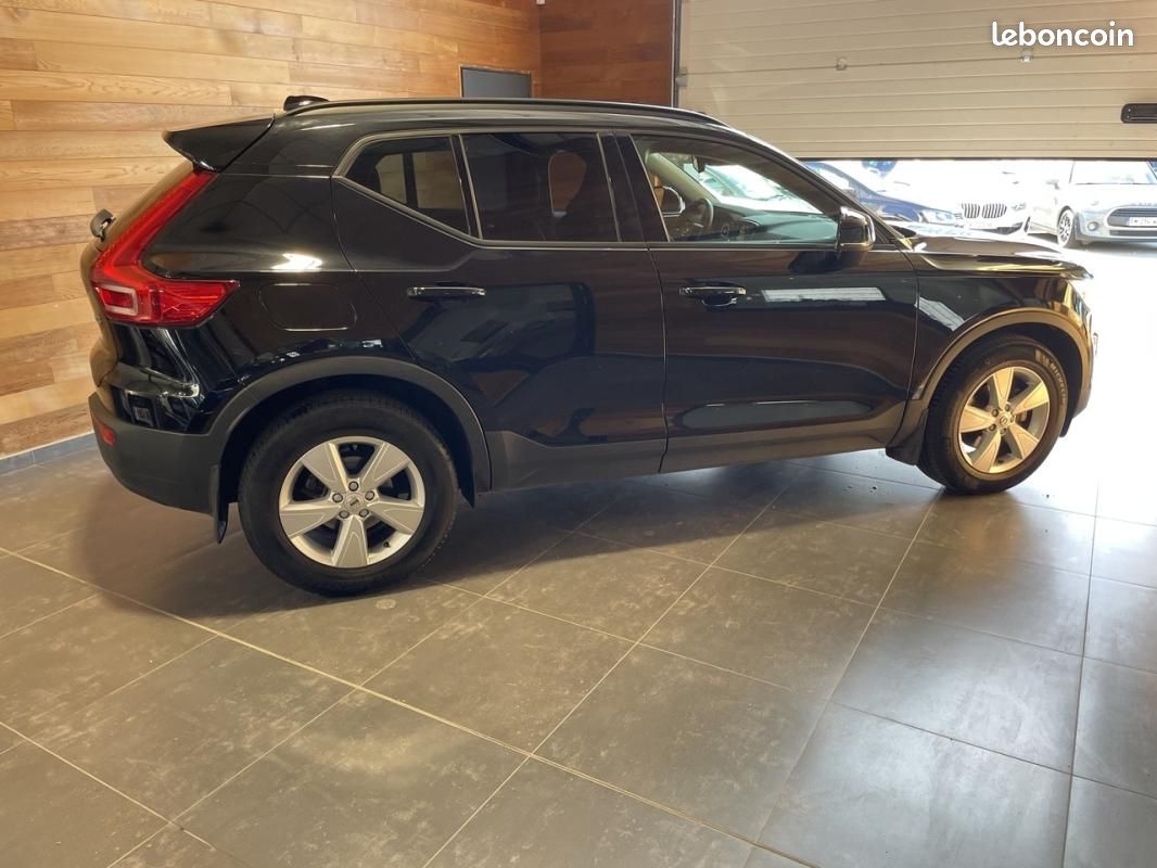 Volvo XC40 D3 150CH GEARTRONIC 8 MOMENTUM (image 5)