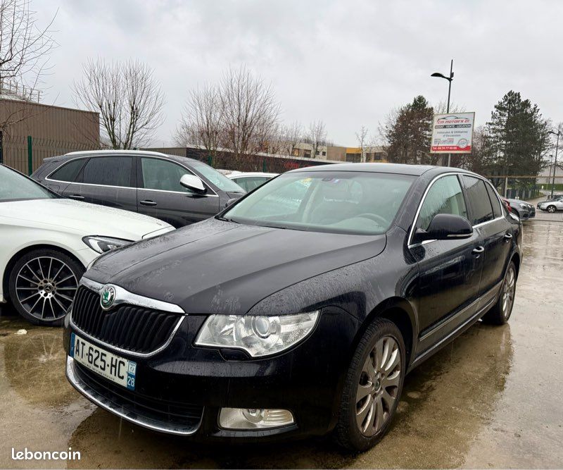 Skoda SUPERB 2.0 TDI 140 ch • POUR EXPORT OU PROFESSIONNEL • (image 1)