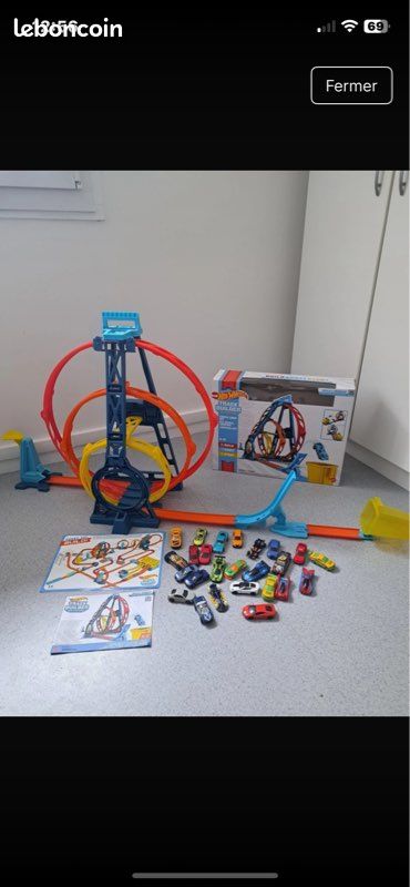 Circuit hotwells (image 1)