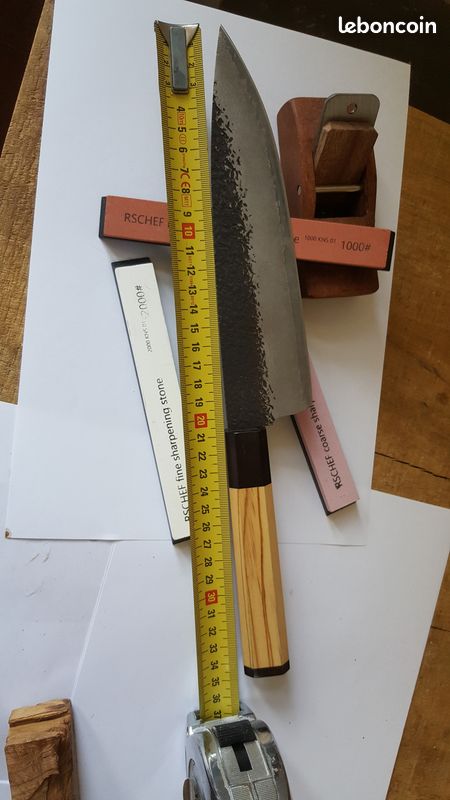 Veritable couteau japonais lame forgee Damas neuf jamais servi (image 1)