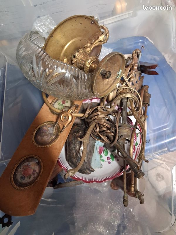 Lot brocante divers (image 1)