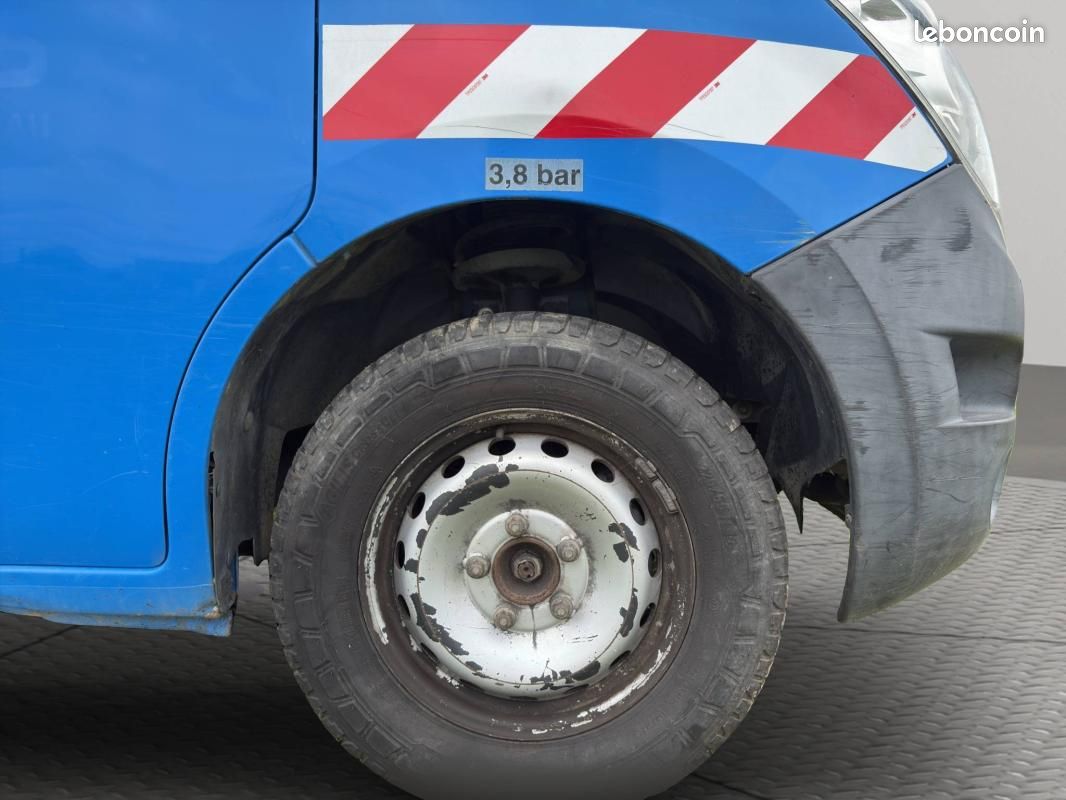 Renault Master III F3500 L2H2 dCi 165 Energy (image 21)