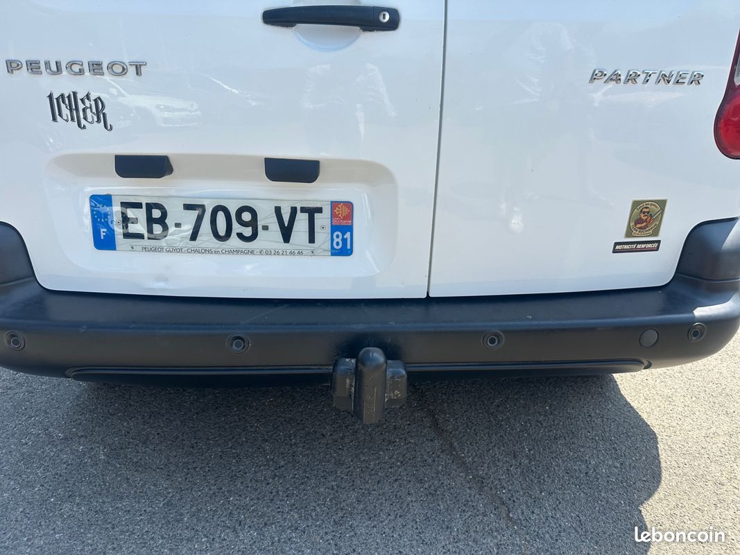 PEUGEOT PARTNER MOTRICITE RENFORCEE 1.6 HDI 90Ch Garantie 12 mois / DISTRI OK / REGUL / CLIM / ATTELAGE / (image 23)
