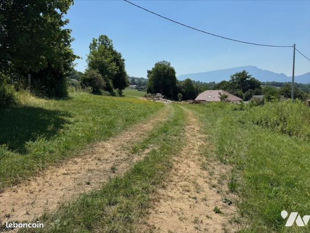 Terrain 1910 m² MONTCEL