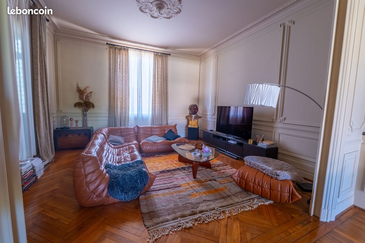 Propriété 8 pièces 345 m² - Bordeaux 33000 (image principale 2)