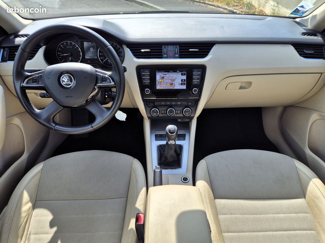 Skoda Octavia 2.0 TDI 150 Elegance - Xénons - Intérieur beige - Kit distri OK (image 2)