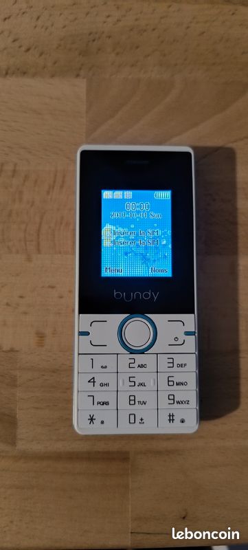 Téléphone portable a touche (image 1)