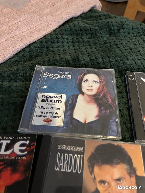 Lot 8 cd (image 1)