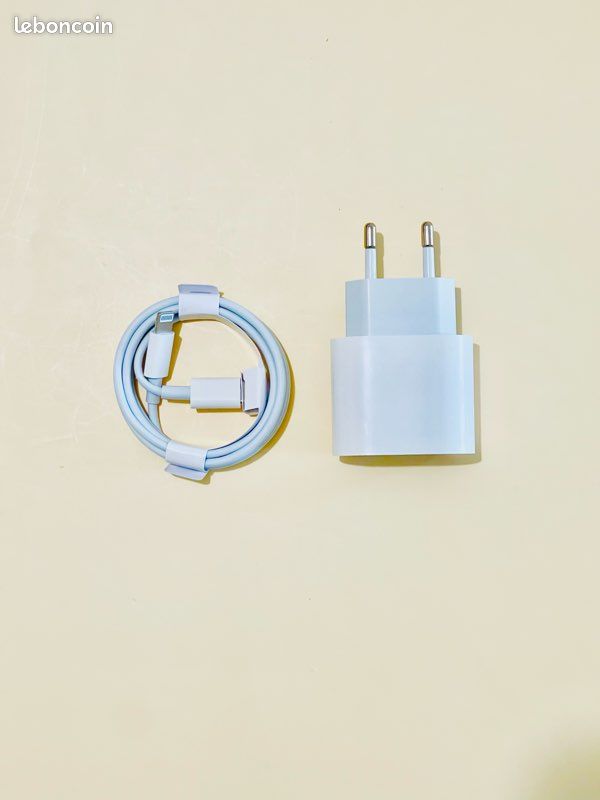 Chargeur IPhone (image 1)