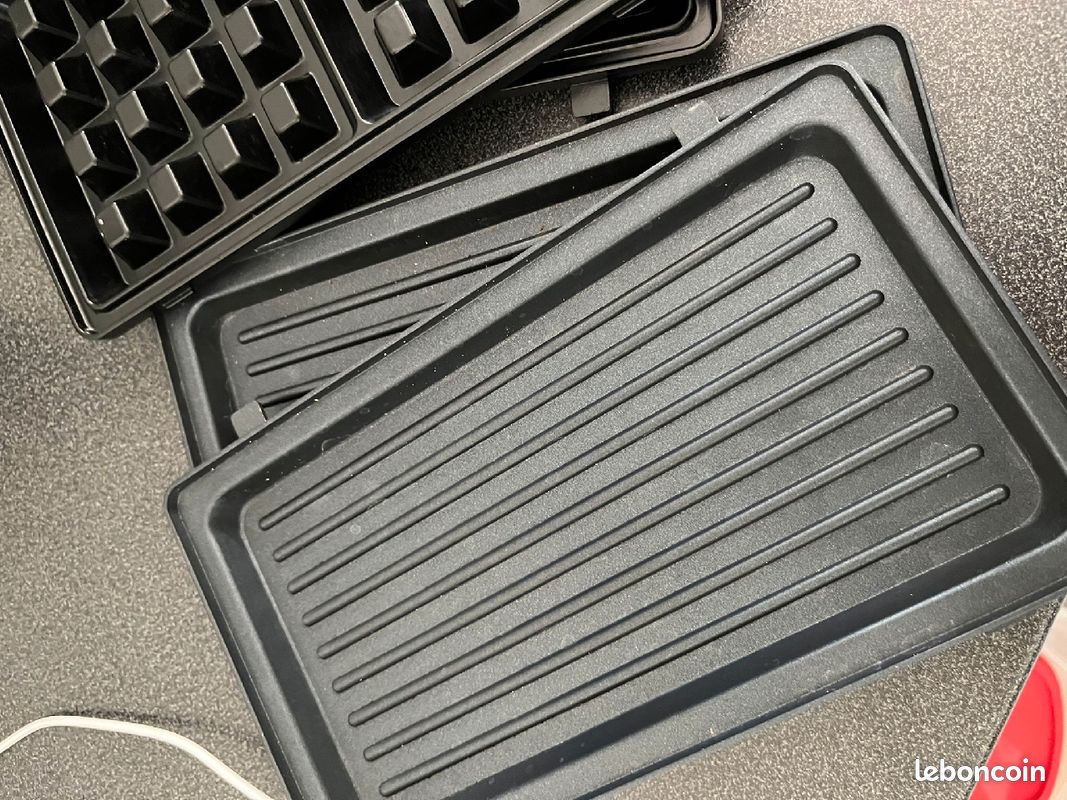 Gaufrier / toaster / paniniere 3 en 1 (image 2)