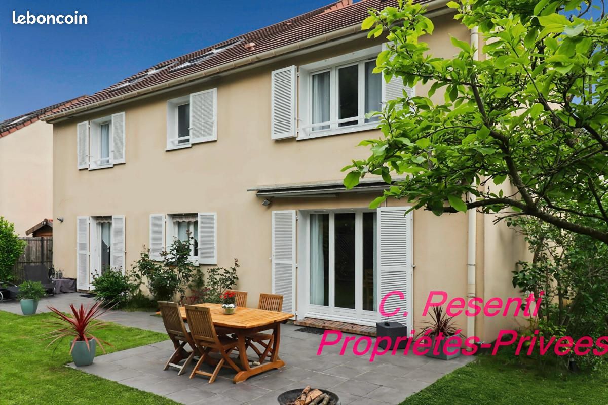 Maison 7 pièces 176 m² · à Saint-Thibault-des-Vignes · 176 m² · 600 000 €