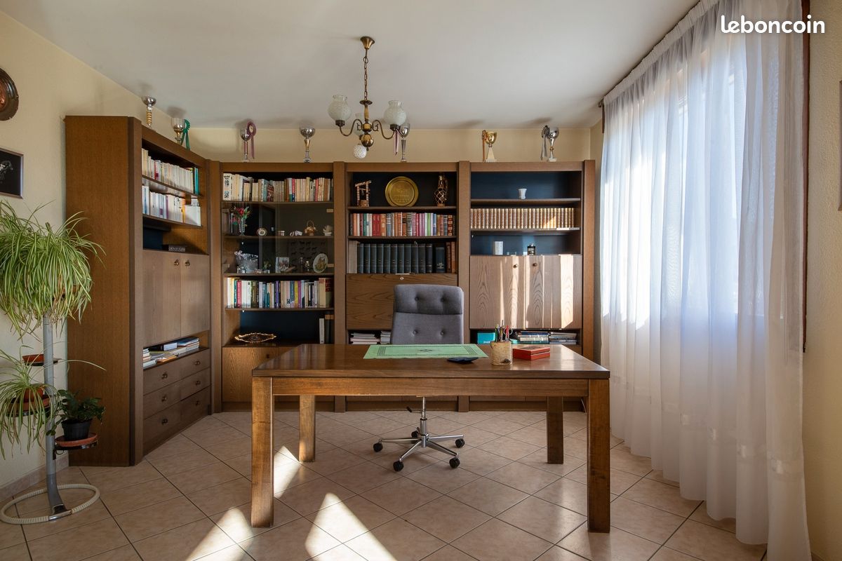 Propriété 10 pièces 195 m² (image 14)