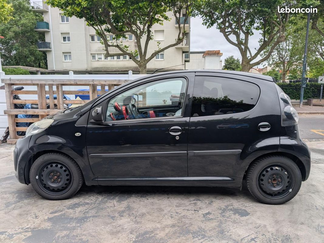 CITROEN C1 1.0i 68ch Confort (image 13)