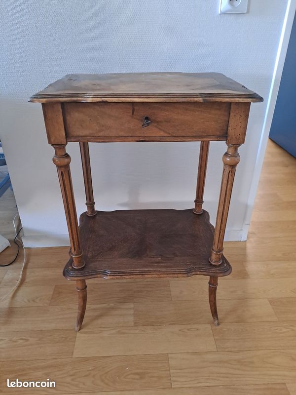 Coiffeuse ancienne (image 1)