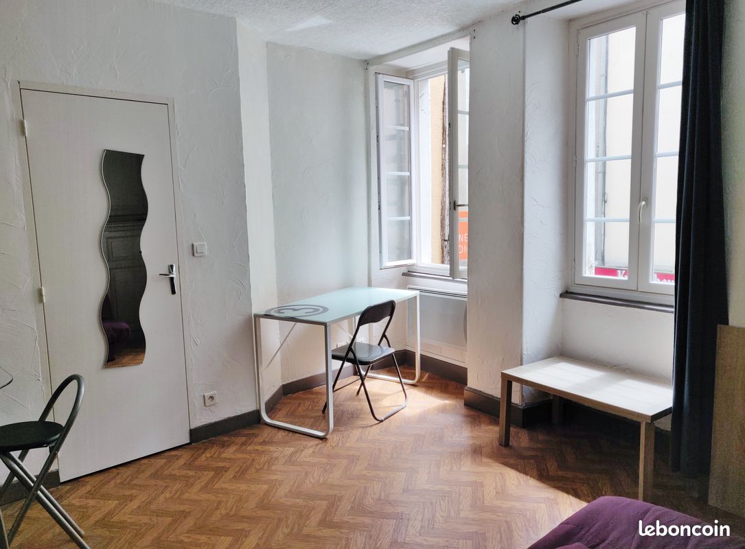 Appartement 1 pièce 30 m² · à Aurillac · 30 m² · 310 €/mois