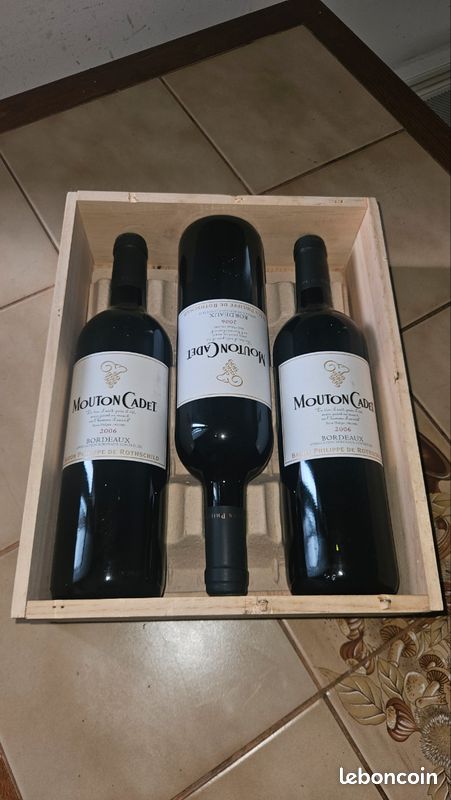 Coffret caisse bois 3 bouteilles Mouton Cadet 2006 – Baron Philippe de Rothschild (image 1)