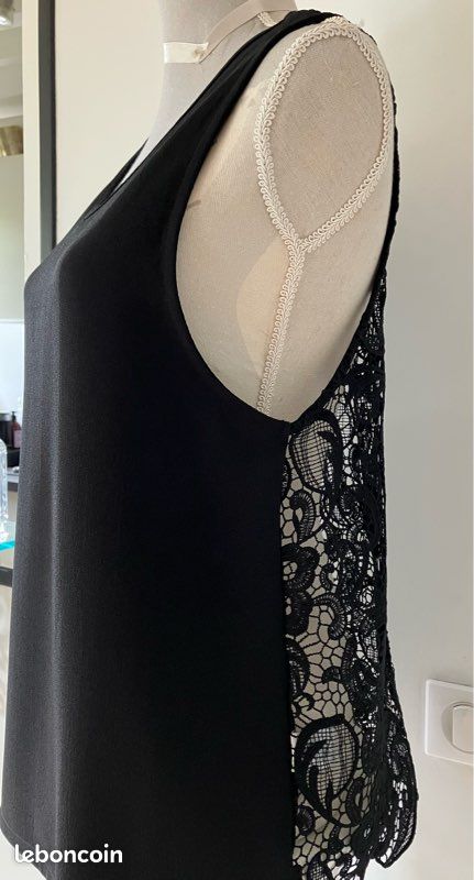 Haut noir dentelle « by Zoé » (image 4)