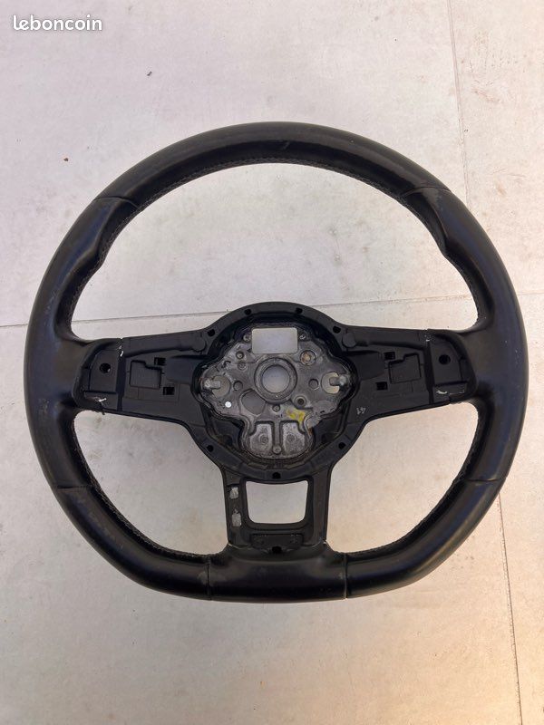 Volant golf 7 GTI (image 1)