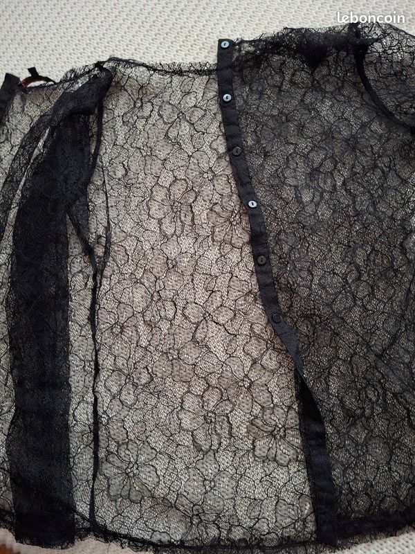 Haut en dentelle noire MAJE T3 (image 1)