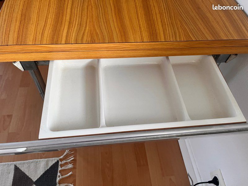 Table en Formica vintage (image 4)