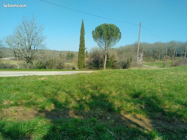 Terrain 1400 m² CRESSENSAC
