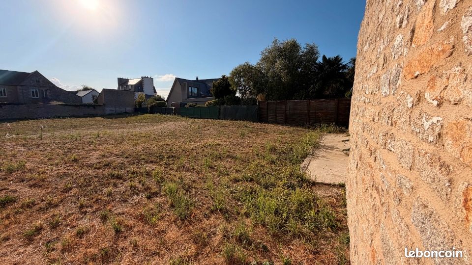 Terrain 350 m² Dinan · 198 830 €