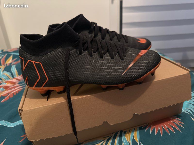 NIKE MERCURIAL SUPERFLY ELITE noir/orange Sport Plein air