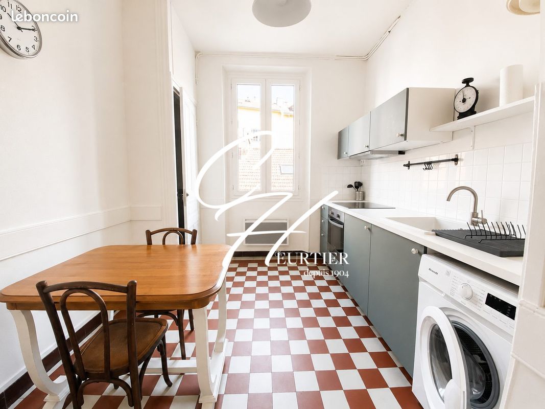 Appartement 2 pièces 47 m² · à Grenoble · 47 m² · 754 €
