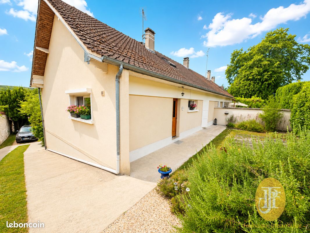 Maison 5 pièces 125 m² · à Giverny · 125 m² · 1 300 €