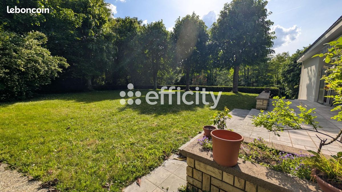 Maison 10 pièces 226 m² · à Rochecorbon · 226 m² · 660 000 €