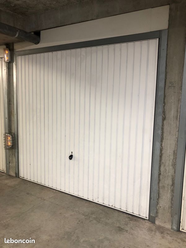 Garage à louer (image 1)