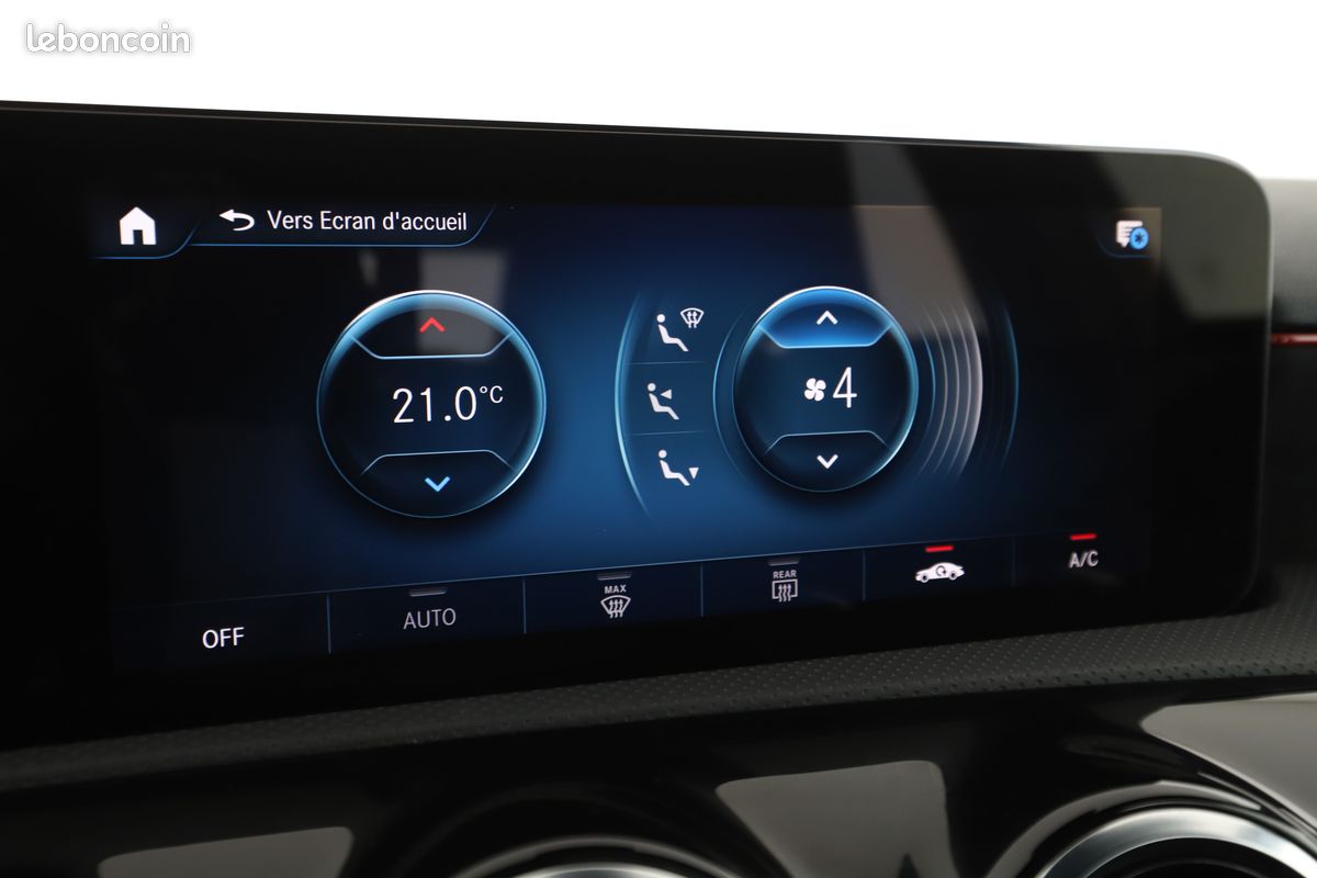 Mercedes-Benz Classe A 180 AMG Line 7G-DCT 136 ch (image 22)