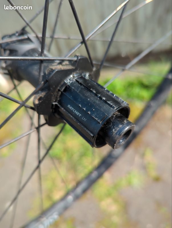 Paire de Roues DT SWISS E 1900 SPLINE 27.5 30mm