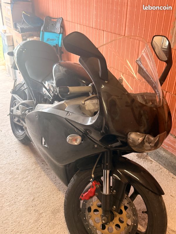 Vends karting et 125 aprilia es (image 1)
