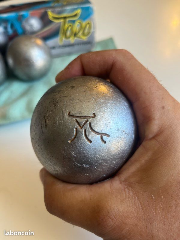 Boule de pétanque toro obut inox (image 5)