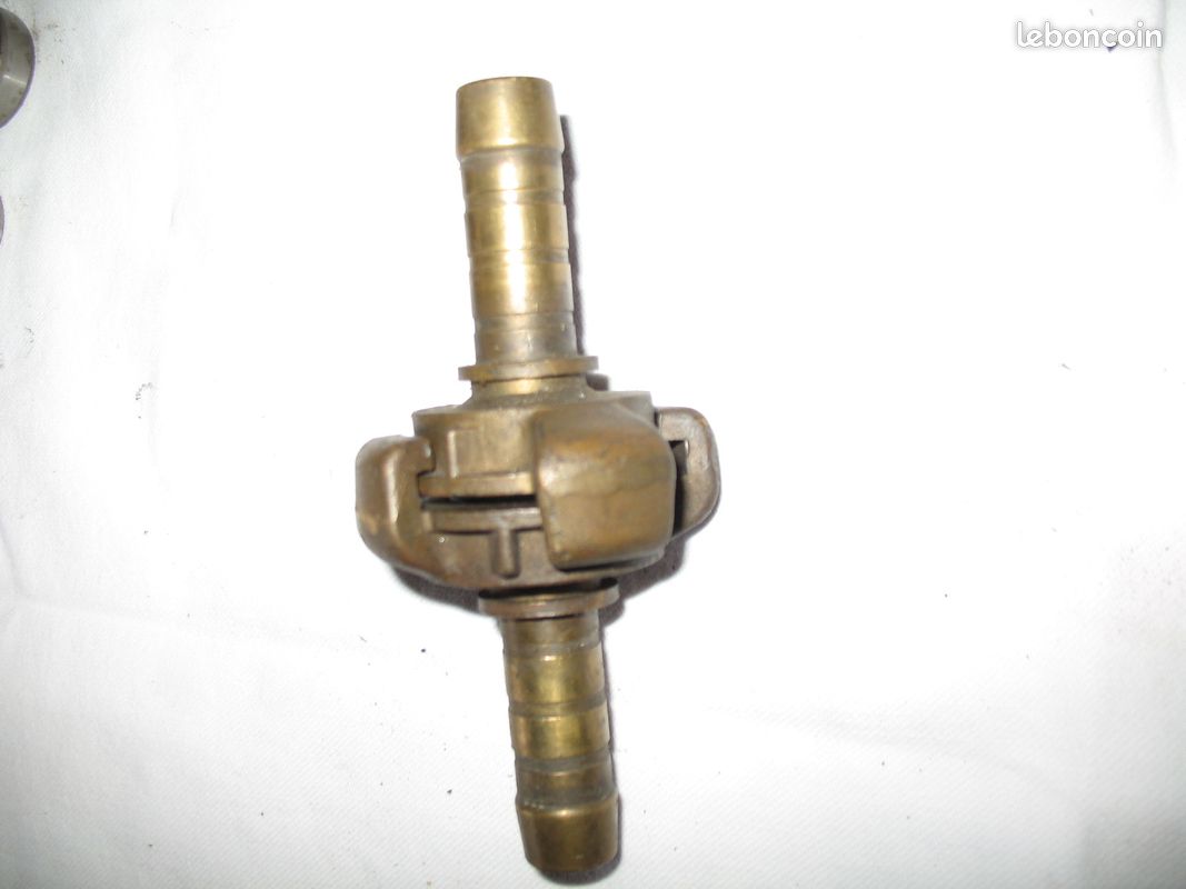 Coupleur tuyau eau 3/4 (image 1)